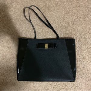 🛍🎊 ANNE KLEIN LARGE TOTE W/ WALLET
